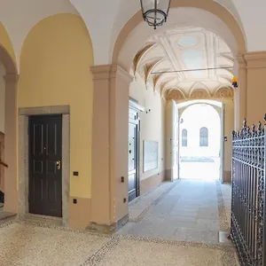 Appartamento Funicolare - By Myhomeincomo, Côme